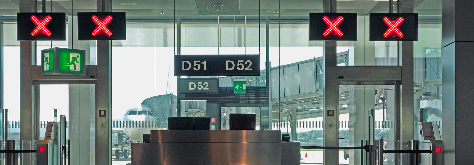 Is-it-constitutional-to-screen-Canadians-trying-to-board-flights-home