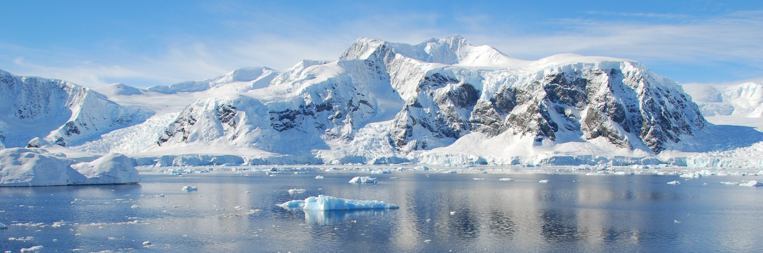 environment-ice-flows-ice-caps-melting-global-warming-climate-change-in-canadas-arctic-northern-nunavut-1