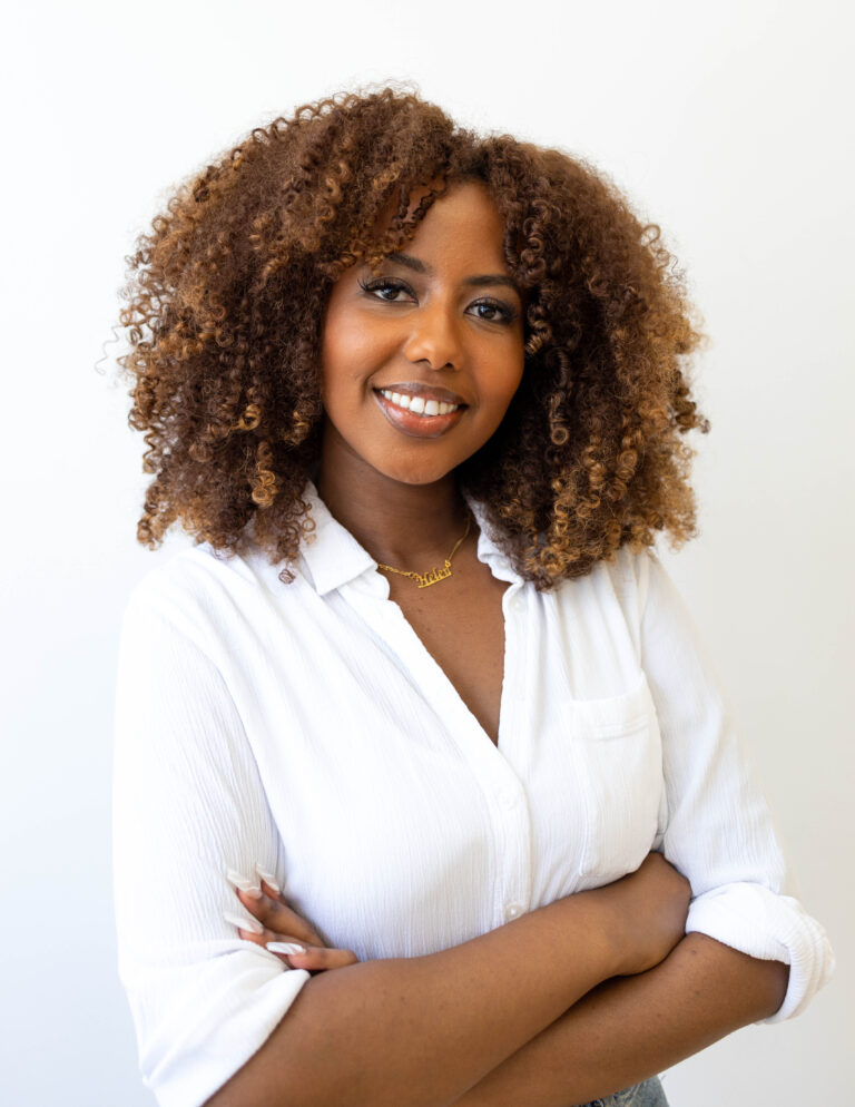 Helen Beny headshot.