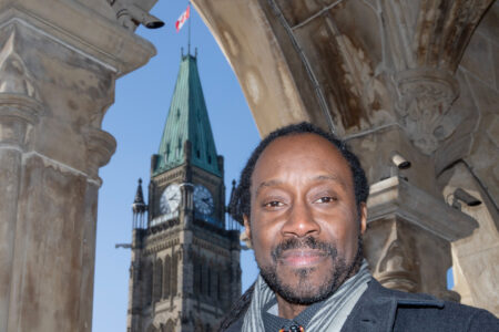 Image for Des fonctionnaires noirs se battent contre Ottawa depuis trois ans